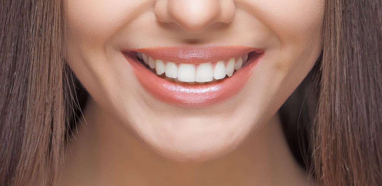 header-01_diseno-de-sonrisa_periodoncia-e-implantes-monterrey